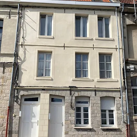 Appartement 1 - Hyper Centre - 1 A 8 Personnes Douai Exterior photo